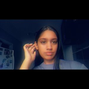 Meet your Posher, Fiza